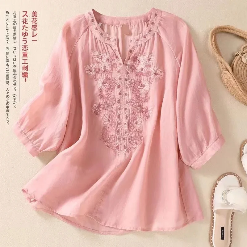 

Summer Female Fashion Short Sleeved Shirts Middle Aged Mother Cotton Linen T-shirt Retro Ladies V-neck Embroidered Loose Blouse