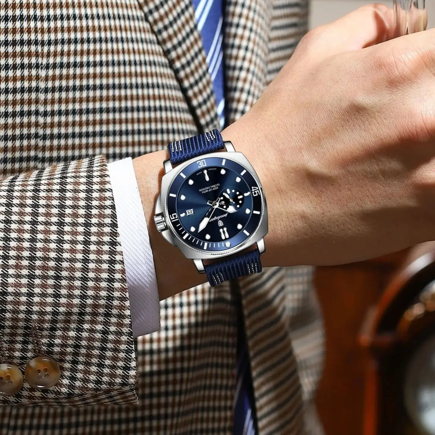 POEDAGAR موضة فاخرة رجل ساعة اليد مضيئة مقاوم للماء تاريخ ساعة رياضية للرجال الأعمال النايلون جلدية كوارتز ساعات رجالية