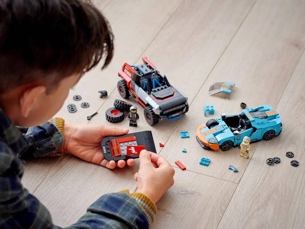 LEGO 76905 Speed Champions Ford GT Heritage Edition e conjunto de