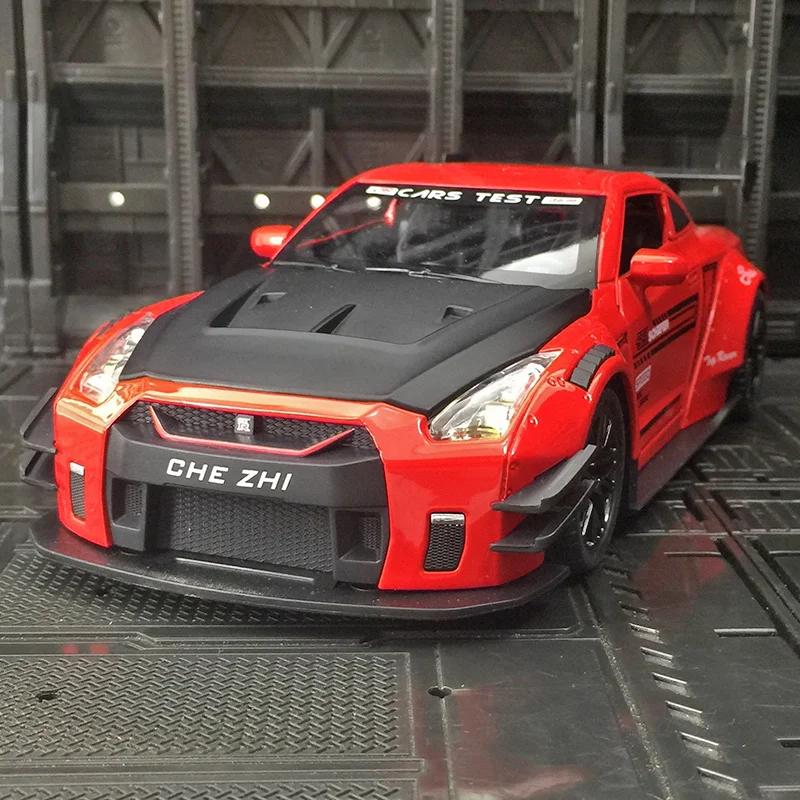 Simulación 1:24 Nissan GTR 35, modelo de coche de rally de aleación, colección de adornos para coche, puertas y maletero del capó del motor se puede abrir
