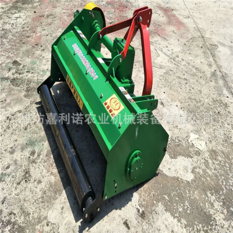 

Четырехколесный трактор с прополочным устройством для соломенных теплиц, настраиваемым микрокультиватором, машиной для возврата кукурузной соломы обратно на поле.