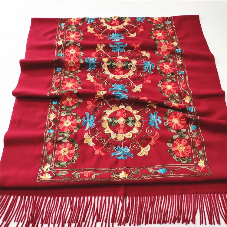 

Bufanda Muffler Women Soft Echarpes Classical Embroider Pashmina Blanket Echarpes Warm Winter Shawl and Wraps for Female