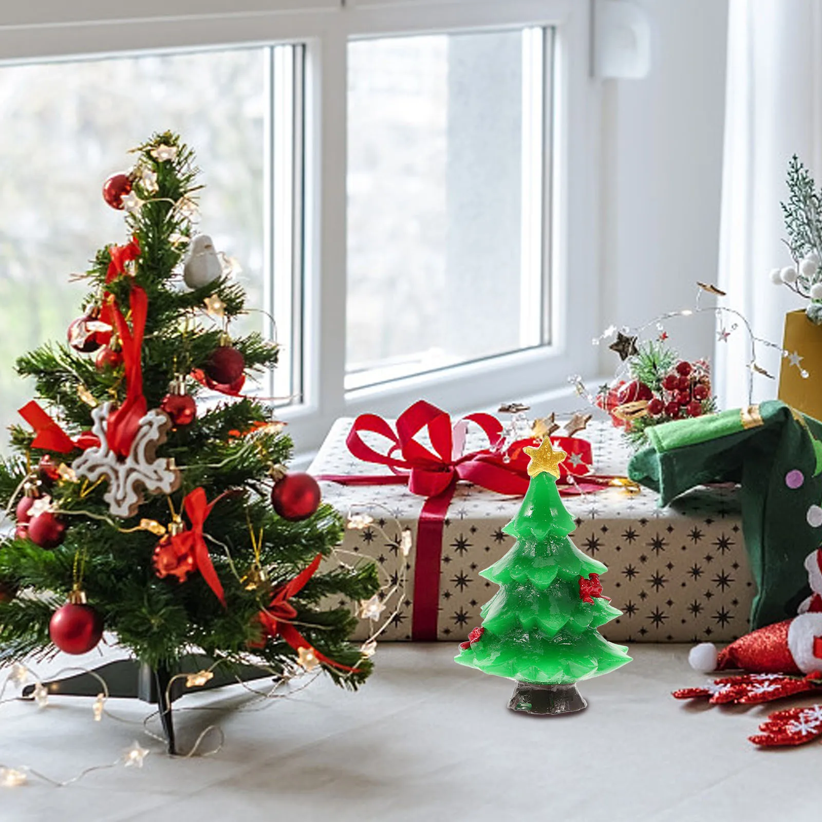 

30Pcs Christmas Microlandscape Decor Resin Mini Tree Fine Workmanship Lasting Use Ideal Gift for Family Friends Colleagues