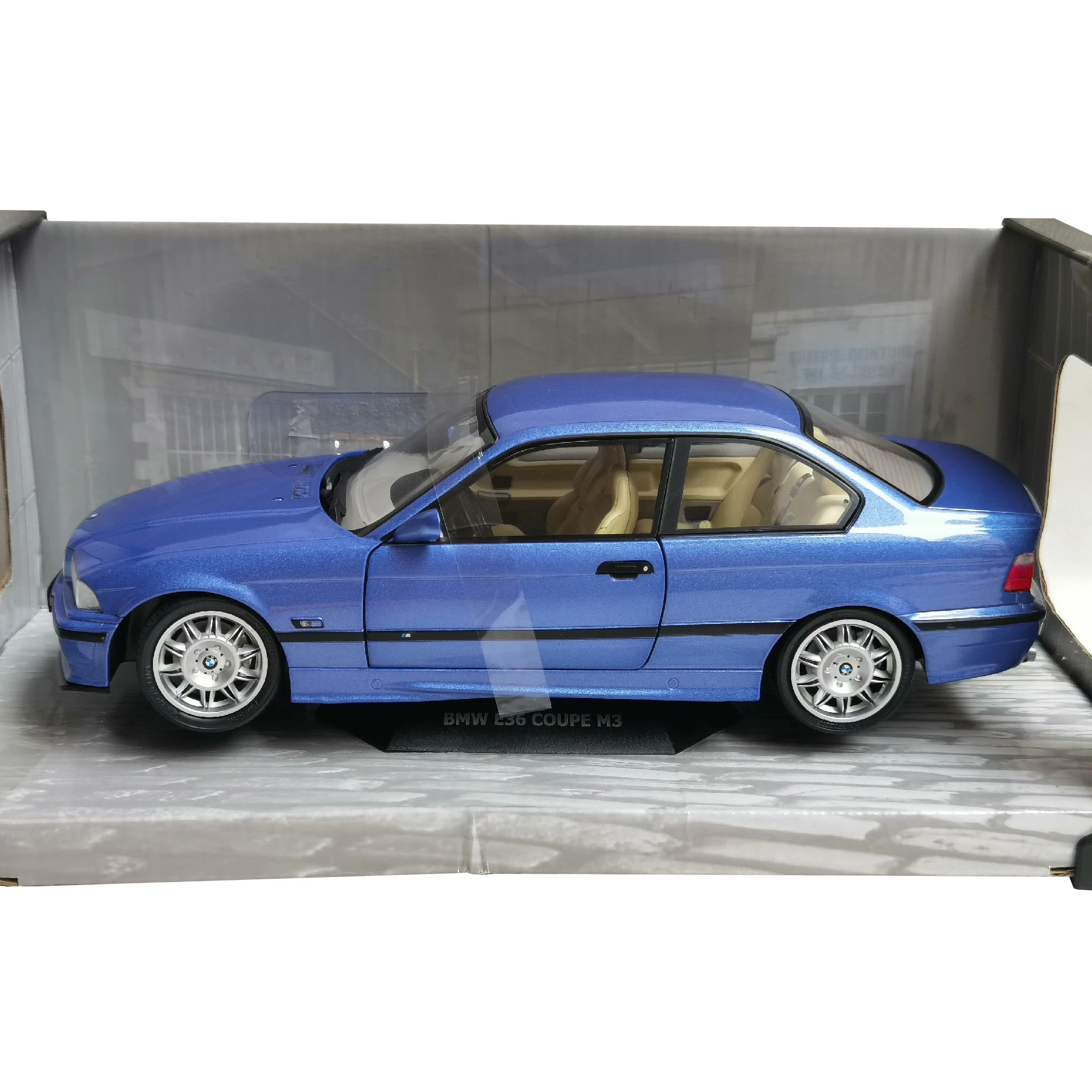 SOLIDO 1:18 Scale E30 M3 1986 Car Simulation Alloy Car Model Diecast Toy Collectible Ornaments