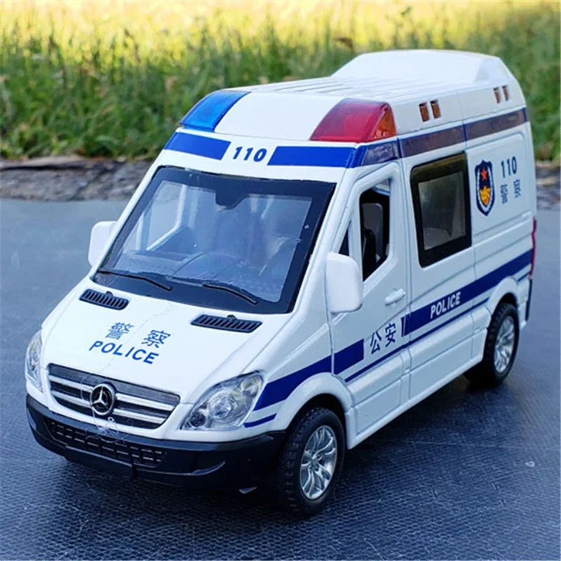 1:32 liga ambulância modelo de carro diecasts metal brinquedo motor de bombeiros modelo de carro de polícia coleção som luz simulação crianças brinquedos presente