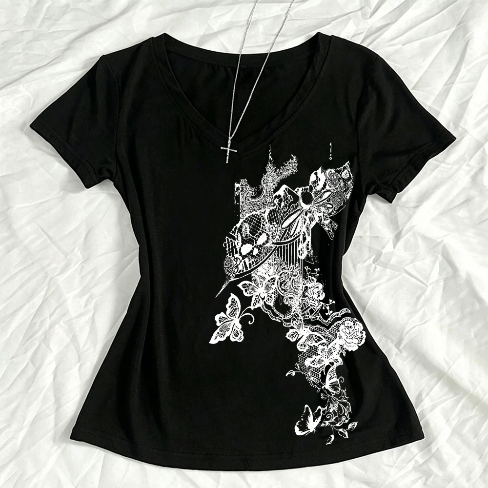 Street Fashion China Beautiful Girls - Street beauty wearing spicy clothes, top