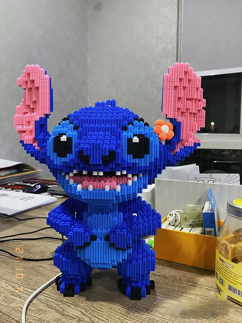 Kawaii Disney Building Block Stitch Giant Stitzer Assembly Toy Children\'s Birthday Gift Desk Decoration Statue Ornament Toys