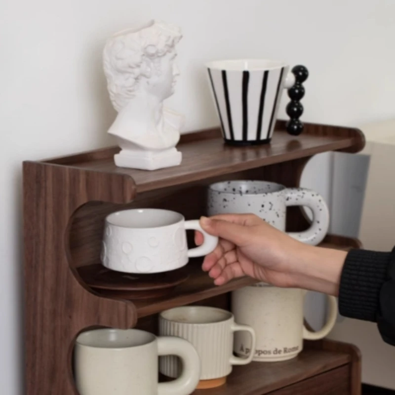 رف أكواب شاي الجوز، منظم كوب خشبي للطاولة، حامل عرض القهوة والشاي الفرنسي لتخزين طاولة الطعام والمطبخ المنزلي