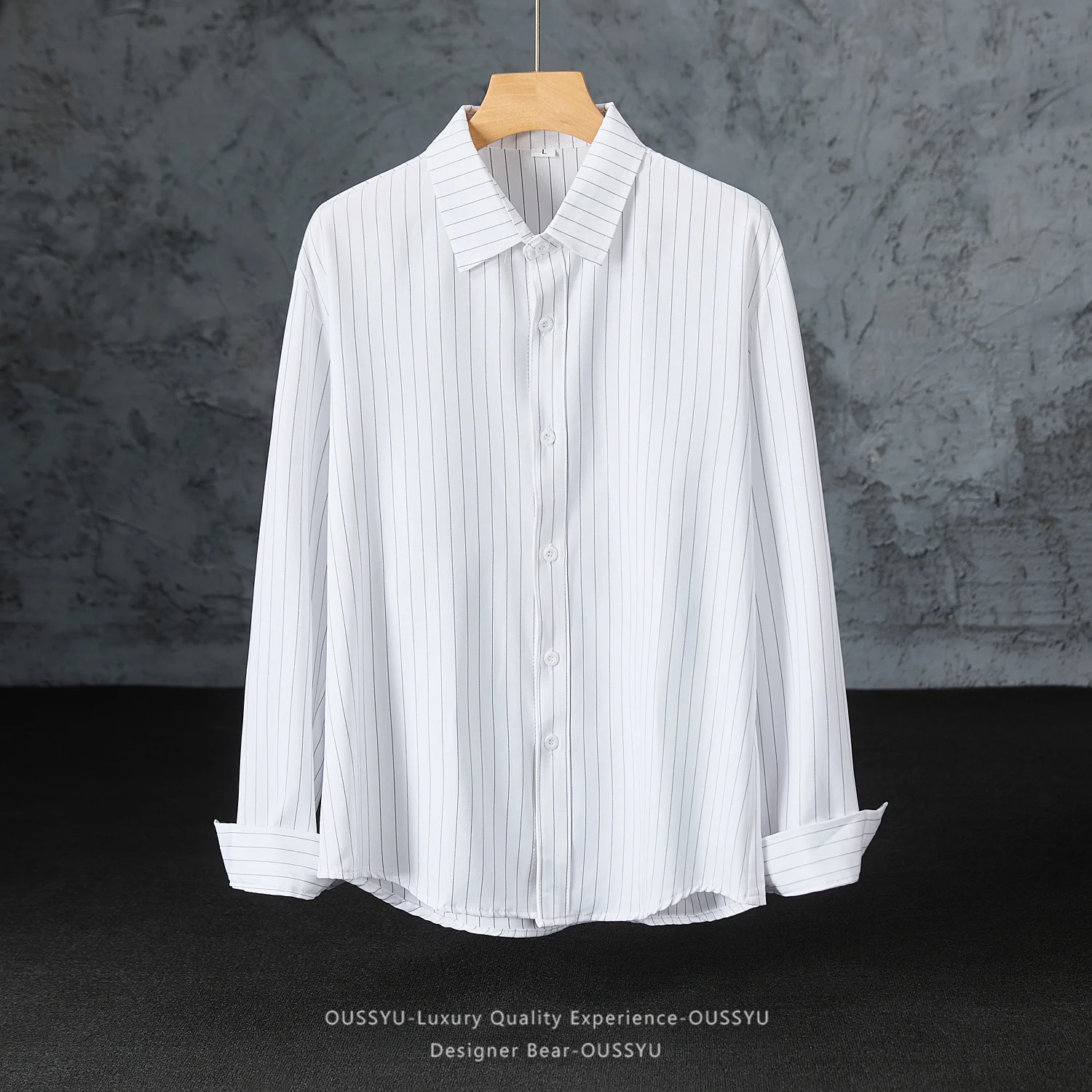 2026 Autumn Men's Striped Shirt New Long Sleeve Business Casual Non-Iron Vertical Stripe Dress Shirt Lightweight Comfortable Top