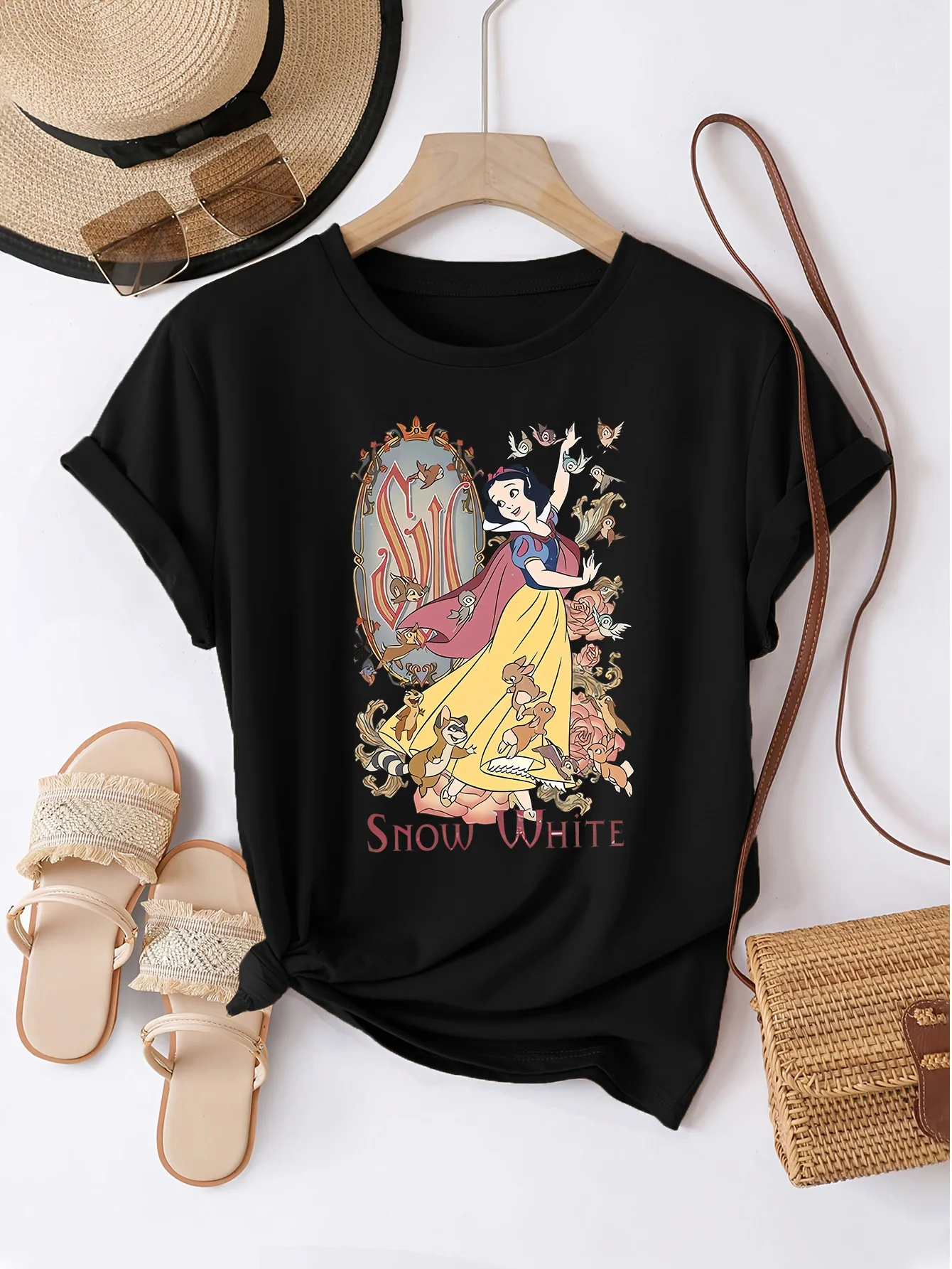 

Новая модель футболки Disney Snow White, одежда на все случаи жизни, стильная одежда больших размеров, унисекс, высокое качество, Y2k, с короткими рукавами, мягкая.