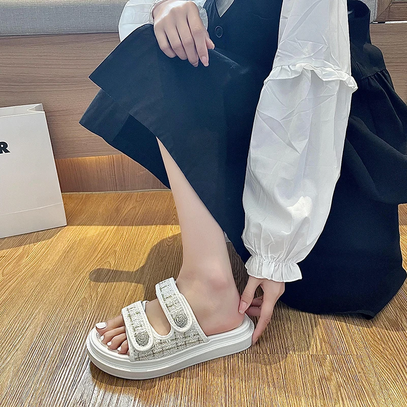 Luxury Woman Sandals Summer Platform Slippers Designer Slides Outdoor Casual Beach Hook Loop Slippers Women Non Slip Flip Flops