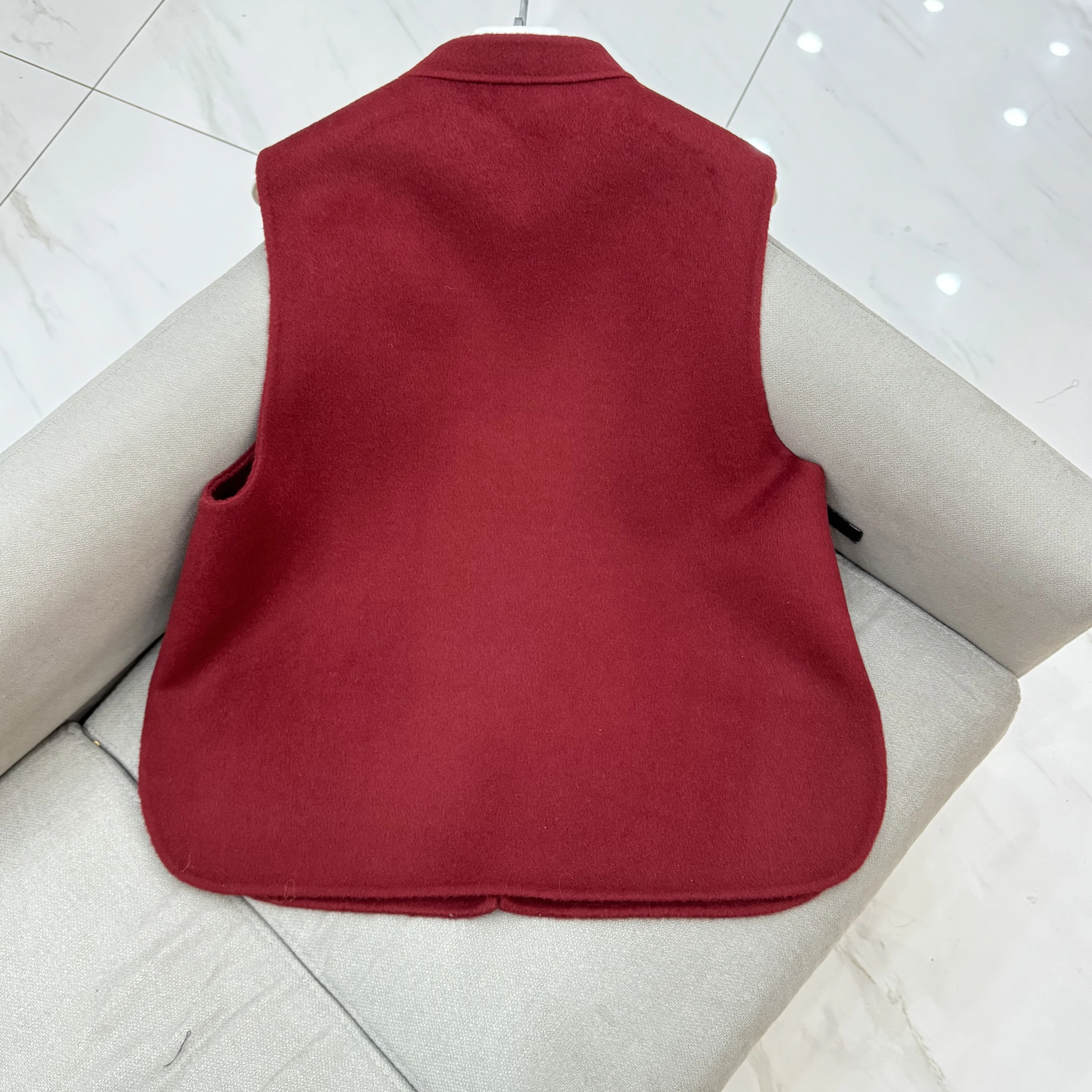 2026 New Autumn Winter Ladies Chinese Style Wool Vest Red Embroidery Frog Button Double Faced Wool Waistcoat Short Outerwear