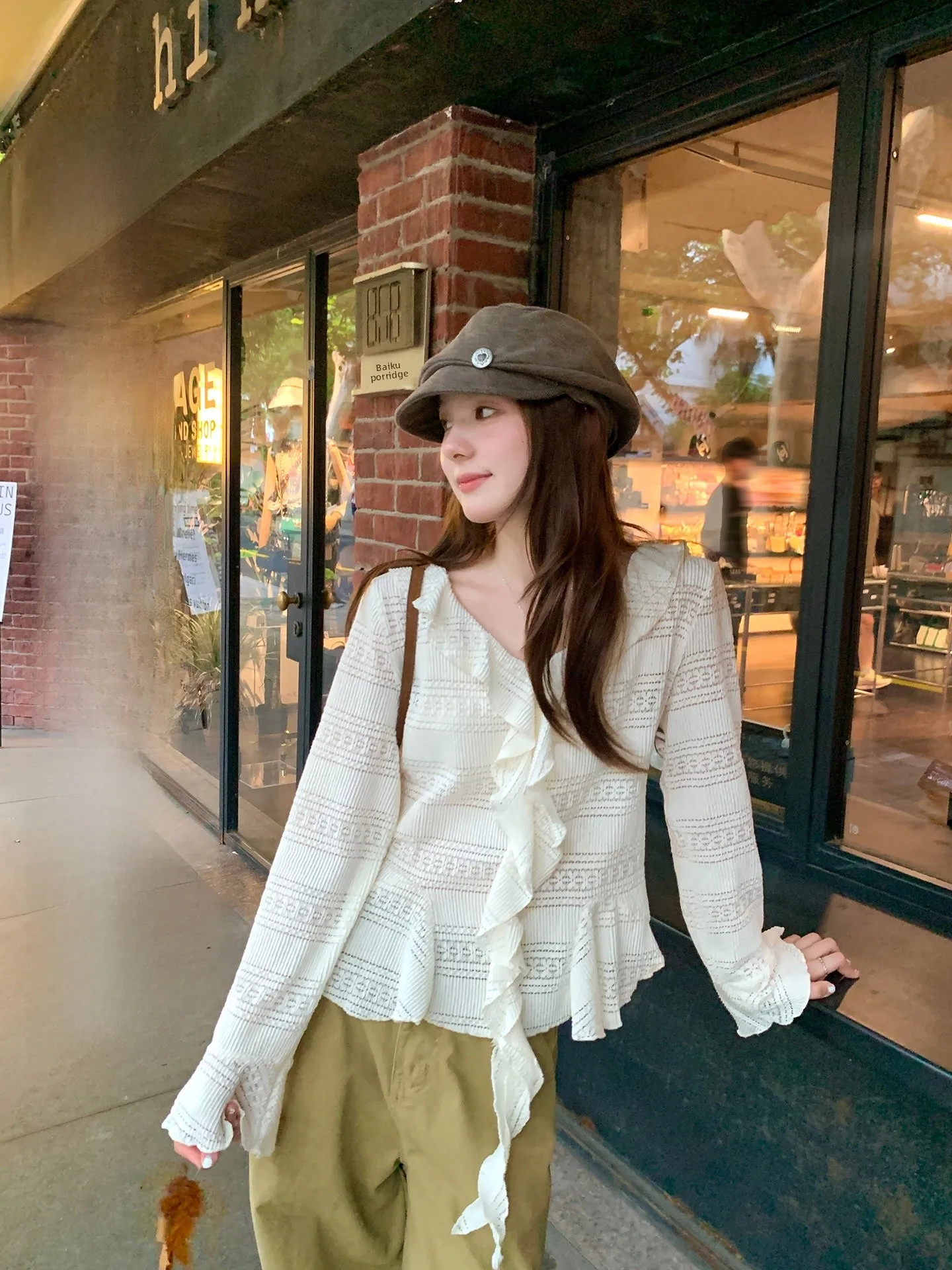 Cheese Rabbit ort V-ne Knitted Hollow out Long Sve Women's T-irt Faionable Top Korean Sle Asymmetric Design Casu...