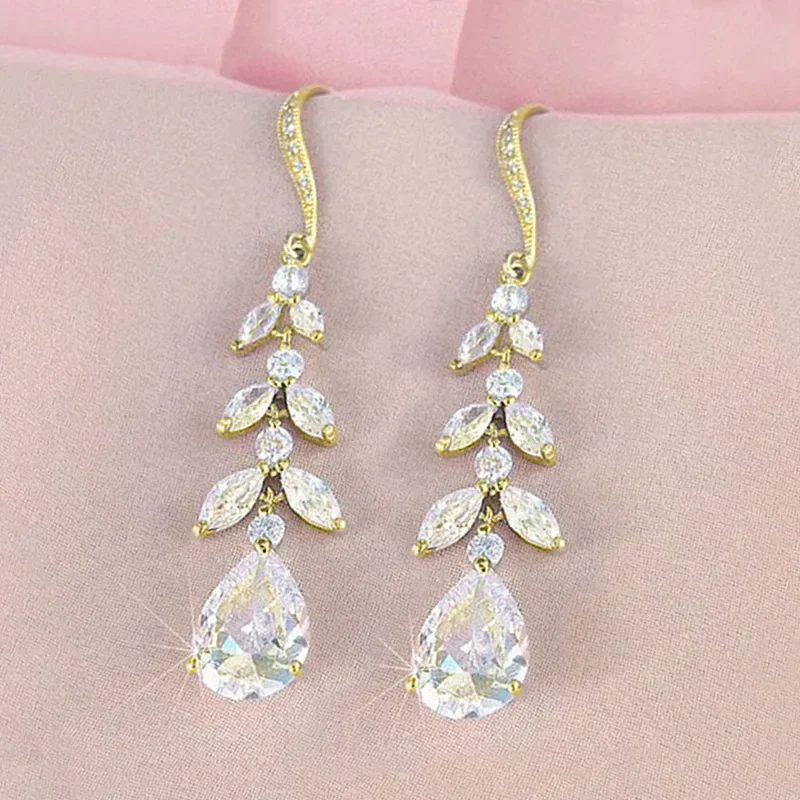 أقراط زركونيا مكعبة جديدة رائعة على شكل قطرة شرابة لعام 2025 للنساء، أقراط زفاف طويلة على شكل أوراق شجر، هدية عيد الحب