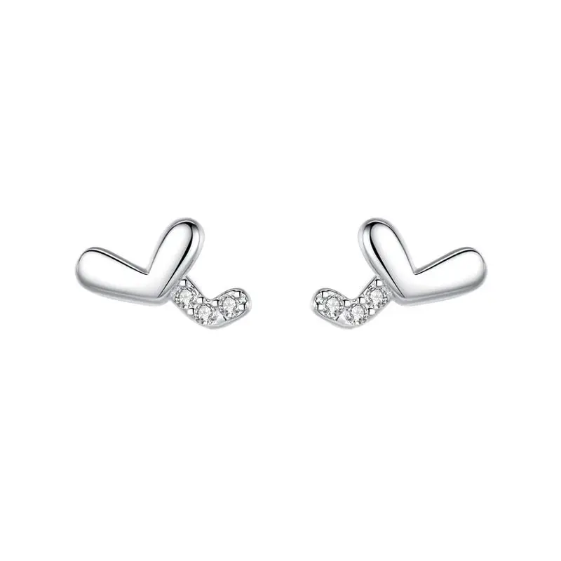 

Sweet Female 925 Sterling Silver Heart-Shaped Stud Earrings with Zircons