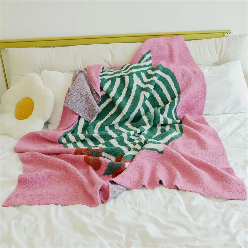 Half Fleece Pink Vase Pattern Sofa Shawl Blanket Nordic Summer Air Conditioning Blanket Office Nap Blanket