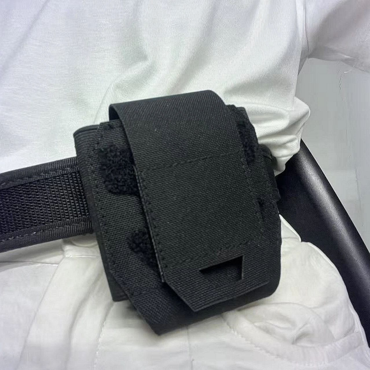 

Tactical Folding Handcuff Case Molle Handcuff Pouch Small Tool Case for Duty Belt/Vest for Hinged Handcuff/Chain Handcuff