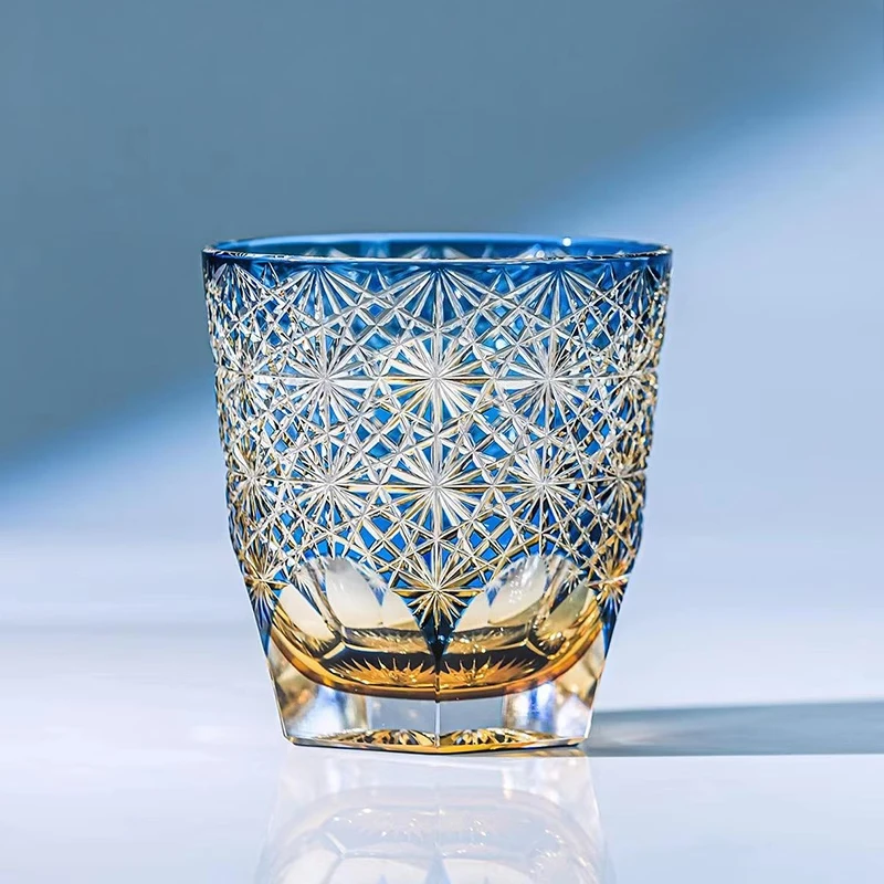 

Blue daisy crystal glass high-end hand-carved whiskey wine gift cup
