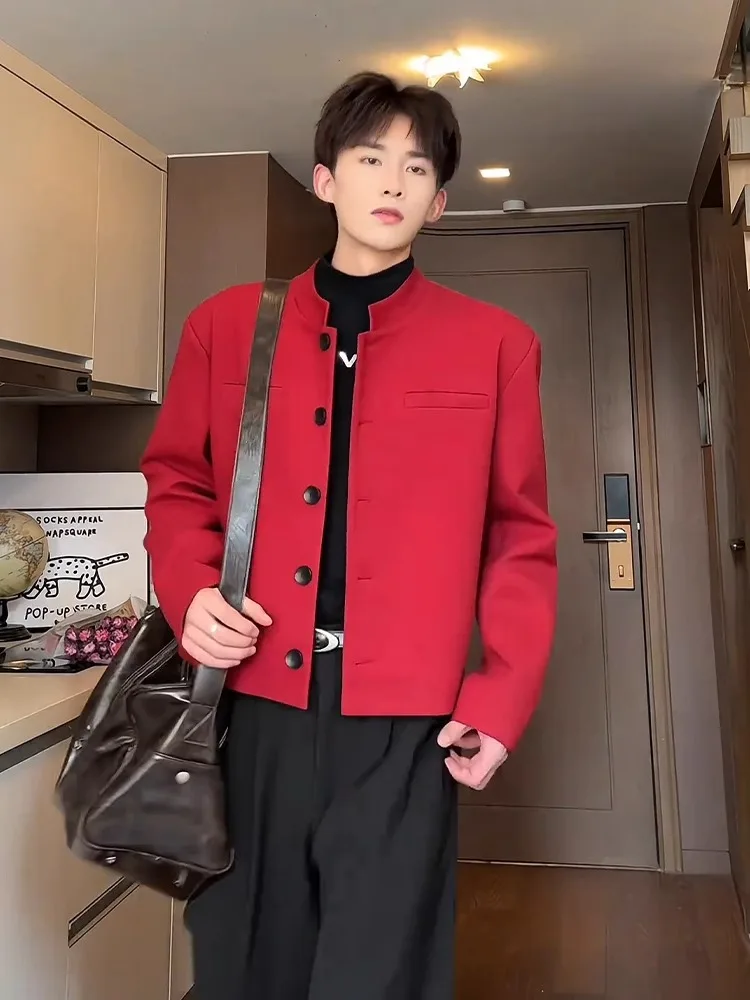 

New Chinese Sle Men's ort Fit Jaet oulder Pad Stand Collar Suit Coat High End Feeling Cool Red Casual Single-breasted