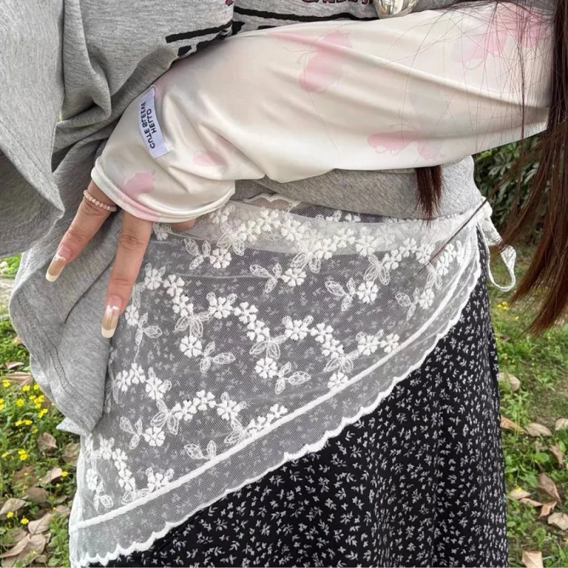 

Hollow Lace Shawl Scarf Retro Triangle Headscarf Embroidered White Lace Neck Scarf Lace Up Travel Photo Headband For Women Girls