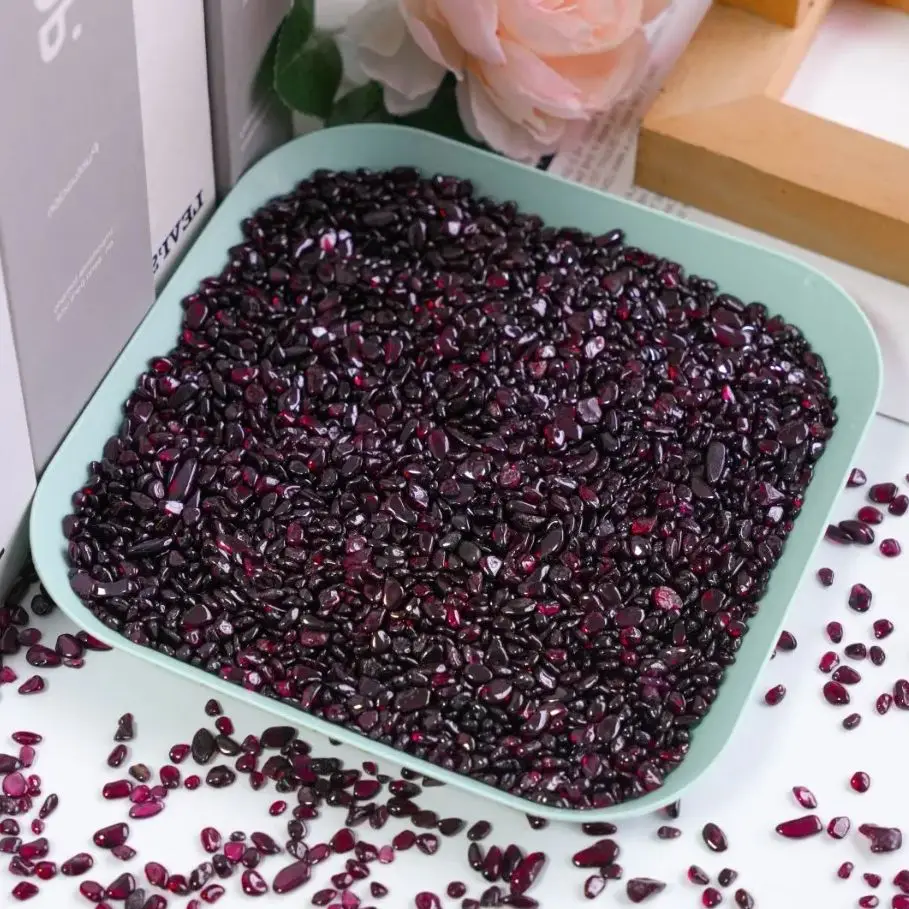 

Natural Garnet Gravel Polished for Fish Tank Decoration Landscape Garden Potted Plants Filler Wishing Bottles and Gift Giving