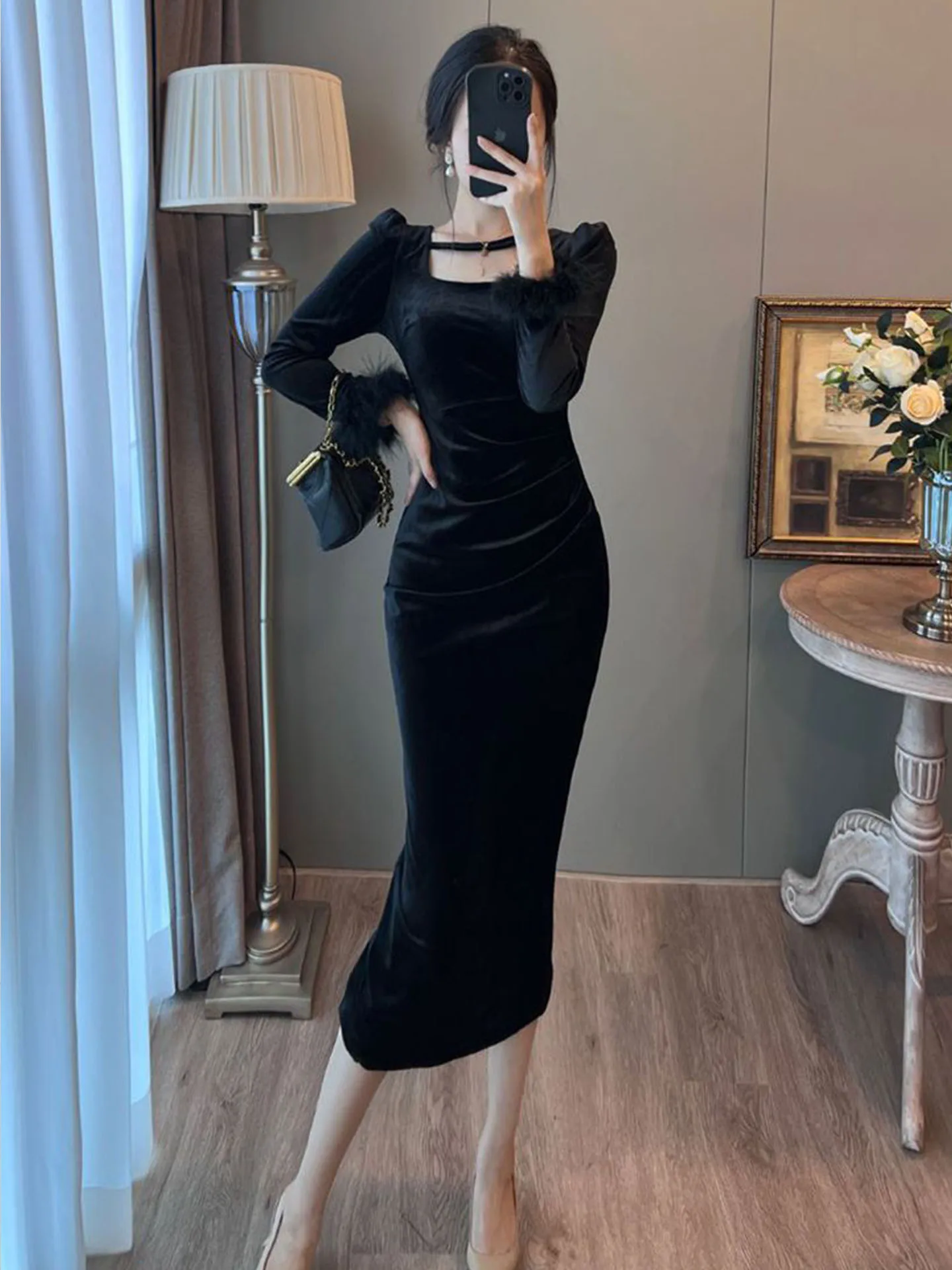 Black Velvet Inner Dress Women's Autumn Winter High Waist Long Sleeve Midi Skirt French Style Slim Fit Casual Korean Series