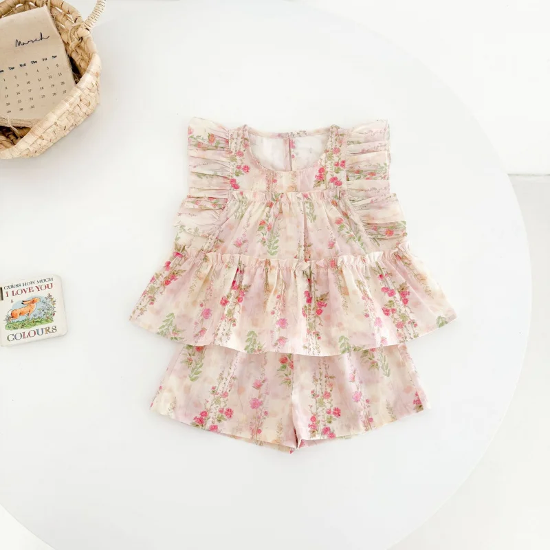 New Summer Girls' Outfit: Stylish Floral Print Short Sleeve Ruffle Top and Sweet Shorts Two-Piece Set for Young Girls