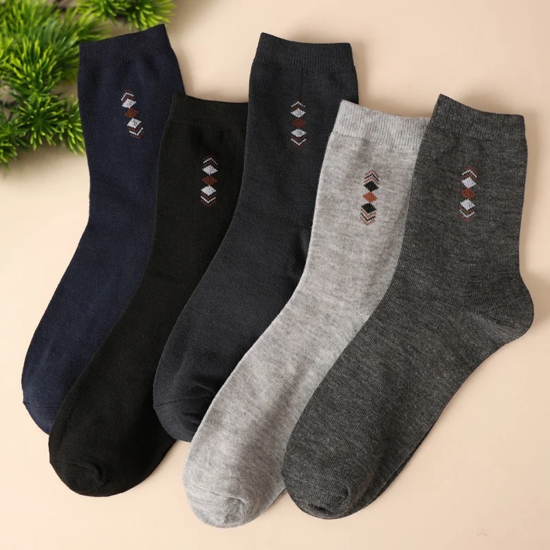 5 Pairs Men's Mid-Calf Socks High Elasticity Wear-Resistant Skin-Friendly Breathable for Business And Commuting Long socks