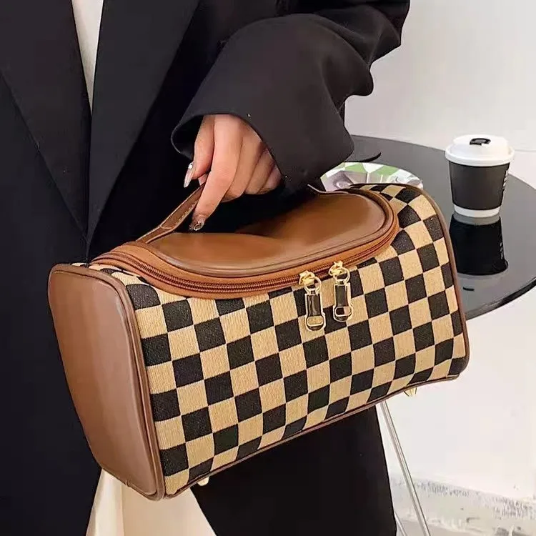 Damen-Kosmetiktasche, Retro-karierte PU-Kosmetiktasche, leichte, luxuriöse tragbare Aufbewahrungstasche, tragbare Kosmetiktasche mit großem Fassungsvermögen, niedliche Tasche