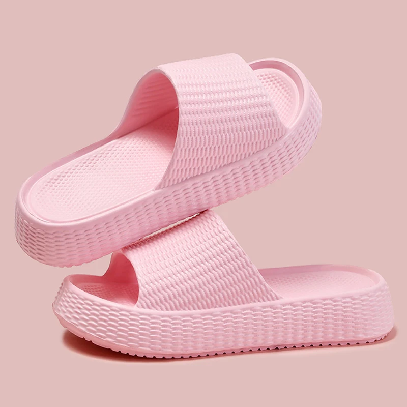 Zapatillas de nube con plataforma gruesa para mujer, zapatos deslizantes con suela suave de Eva, chanclas de playa antideslizantes para verano, novedad de 2025