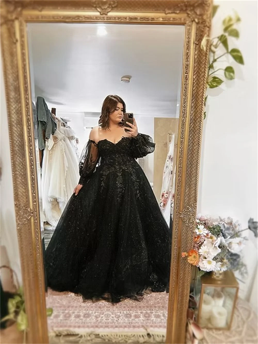 Tokyo – robe de mariée noire personnalisée, épaules dénudées, manches longues, ligne a, élégante, longueur au sol, 2025