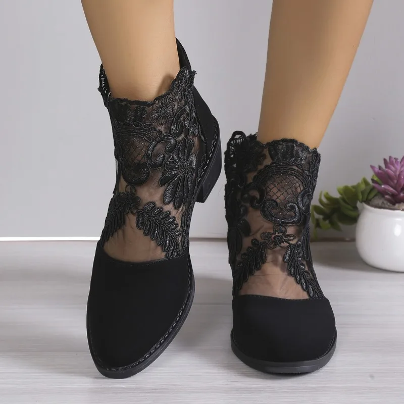 2023 New Women\'s Boots Hollow Lace Embroidery Block Heel Ankle Boots Fashion Pointed Toe Back Zip Pumps Bota Verano Mujer 35-43