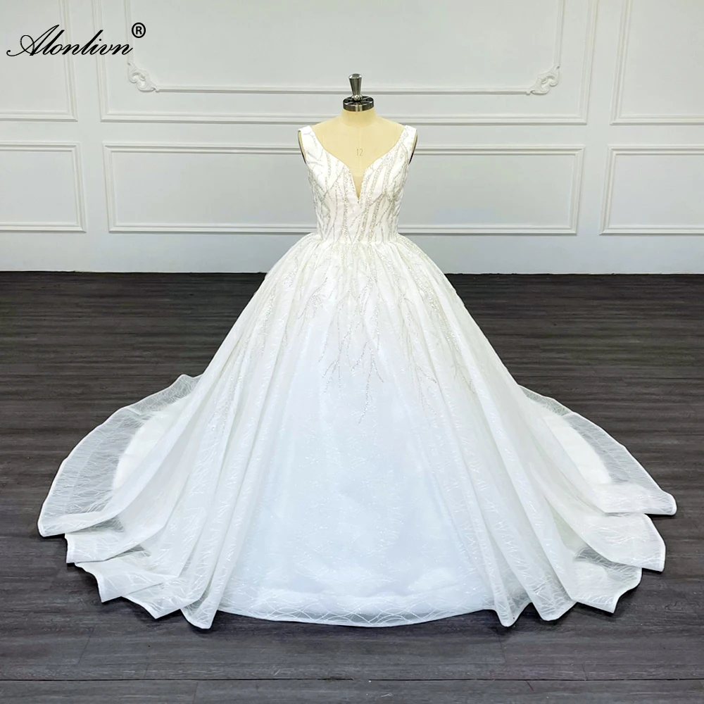 

Alonlivn Elegant Shiny Appliques Lace V-Neck Ball Gown Wedding Dresses Sleeveless