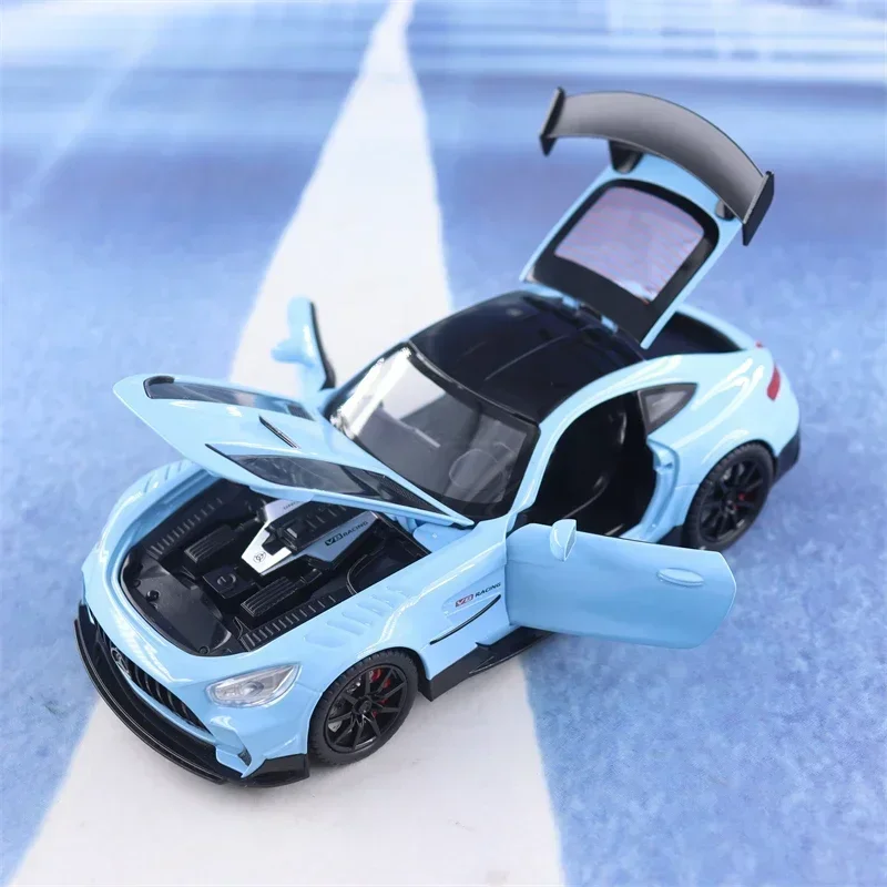 1:22 Mercedes-Benz GTR simulazione di auto sportive pressofuso in lega di metallo modello di auto Sound Light Pull Back Collection regali giocattolo per bambini X55