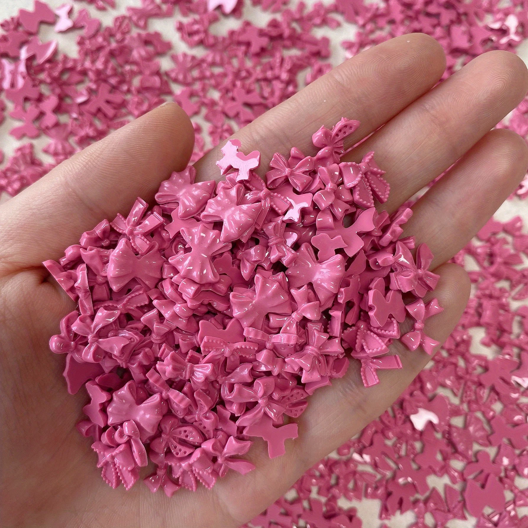 50pcs Resin Luminous Redpink Bow Mixed Nail Art Jewelry Mobile Phone Case Hairpin Nail Art Manicure Diy Decoration Accessory