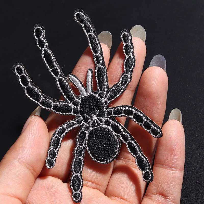 Size: 8.5 * 5.5CM Insect Black Gold Spider Patch Embroidery Patches For Clothing Animal Iron On Patches On Clothes Sticker