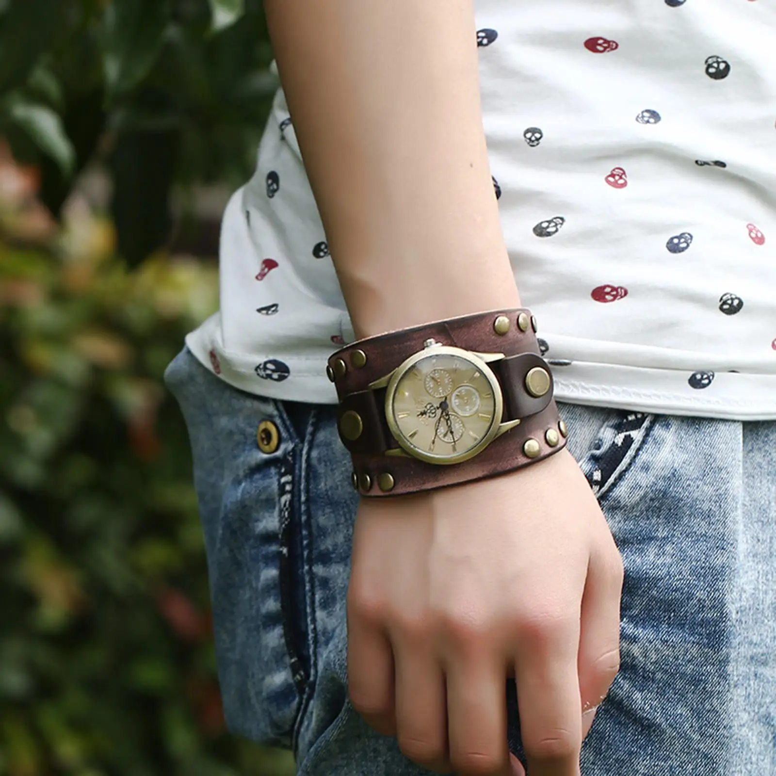 PU Quartz Watch for Men Durable Father's Day Gift Wide Belt Strap Precise