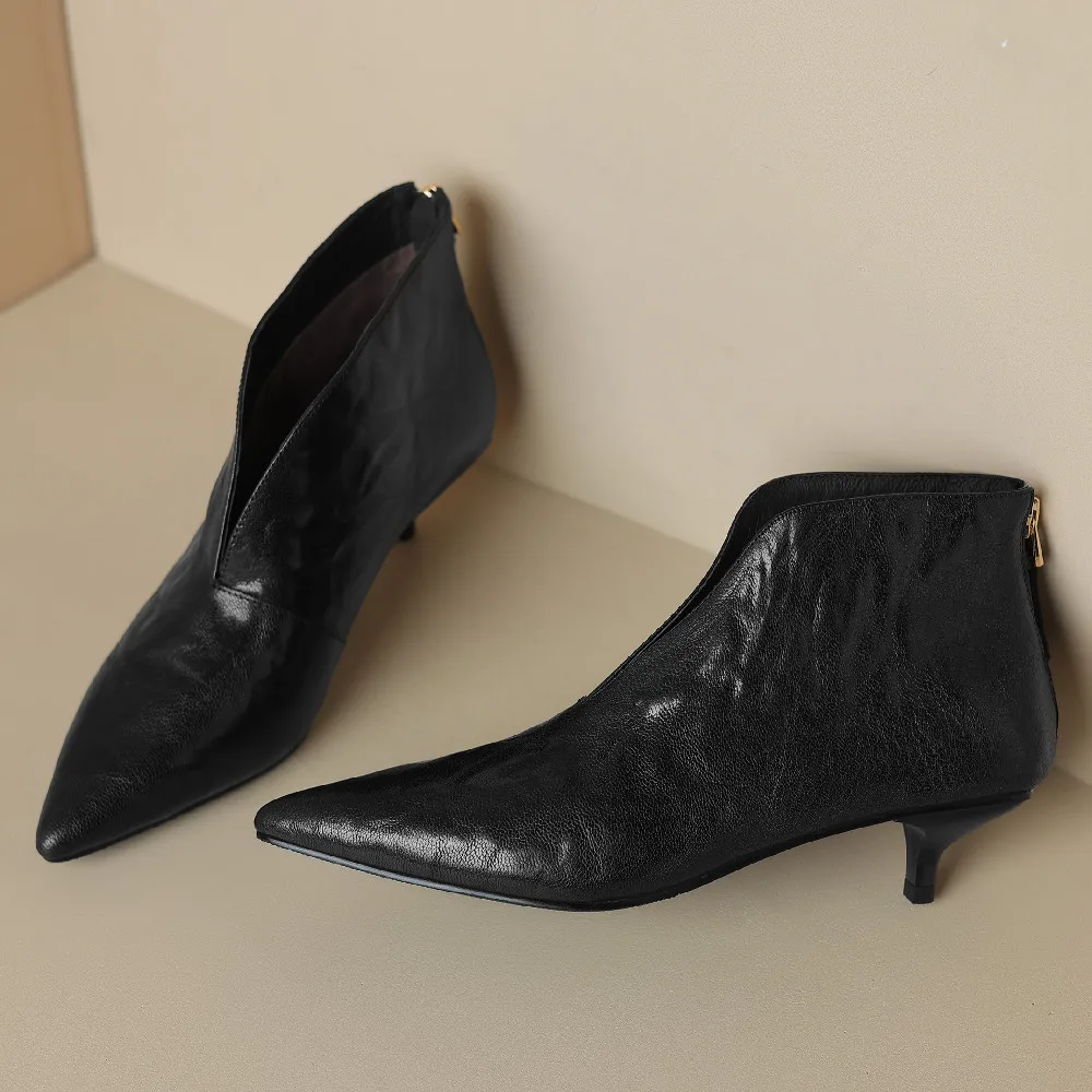 Women\'s autumn spring boots 2023 new genuine leather thin high heel pointed toe back zip short booties British Style ankle boots