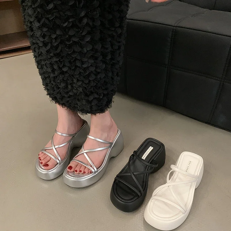 Summer Chunky Woman Slippers Fashion Narrow Band Platform Thick Heel Ladies Casual Outdoor Beach Shoes