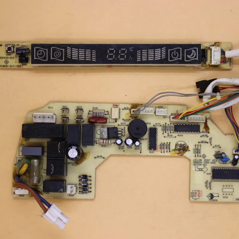 部品はオリジナルの-kelon-エアコンアクセサリーメインコントロールボード-pcb05-259-v03-ディスプレイボード-pcb05-214-sy-に適しています。