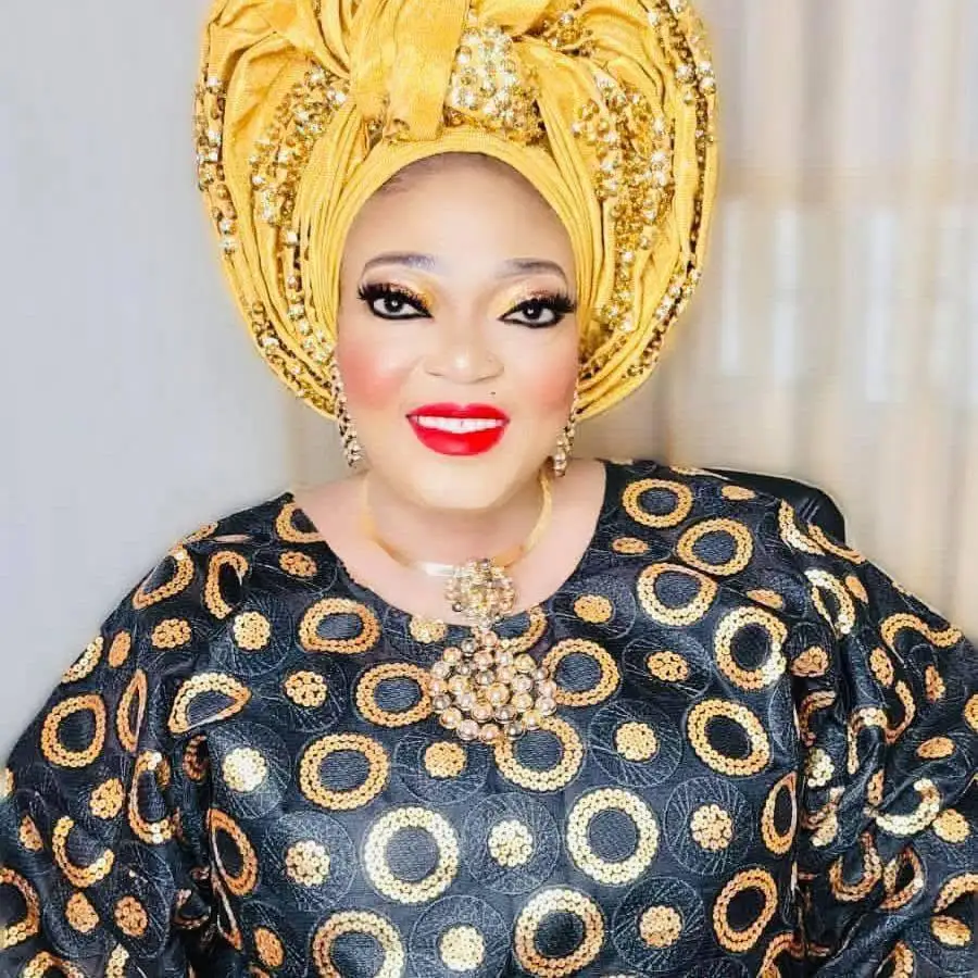 

Latest Shiny Sequins Tulle Lace Fabric 2025 High Quality Embroidery Mesh Nigrian African Lace Material for Party Asoebi Dress