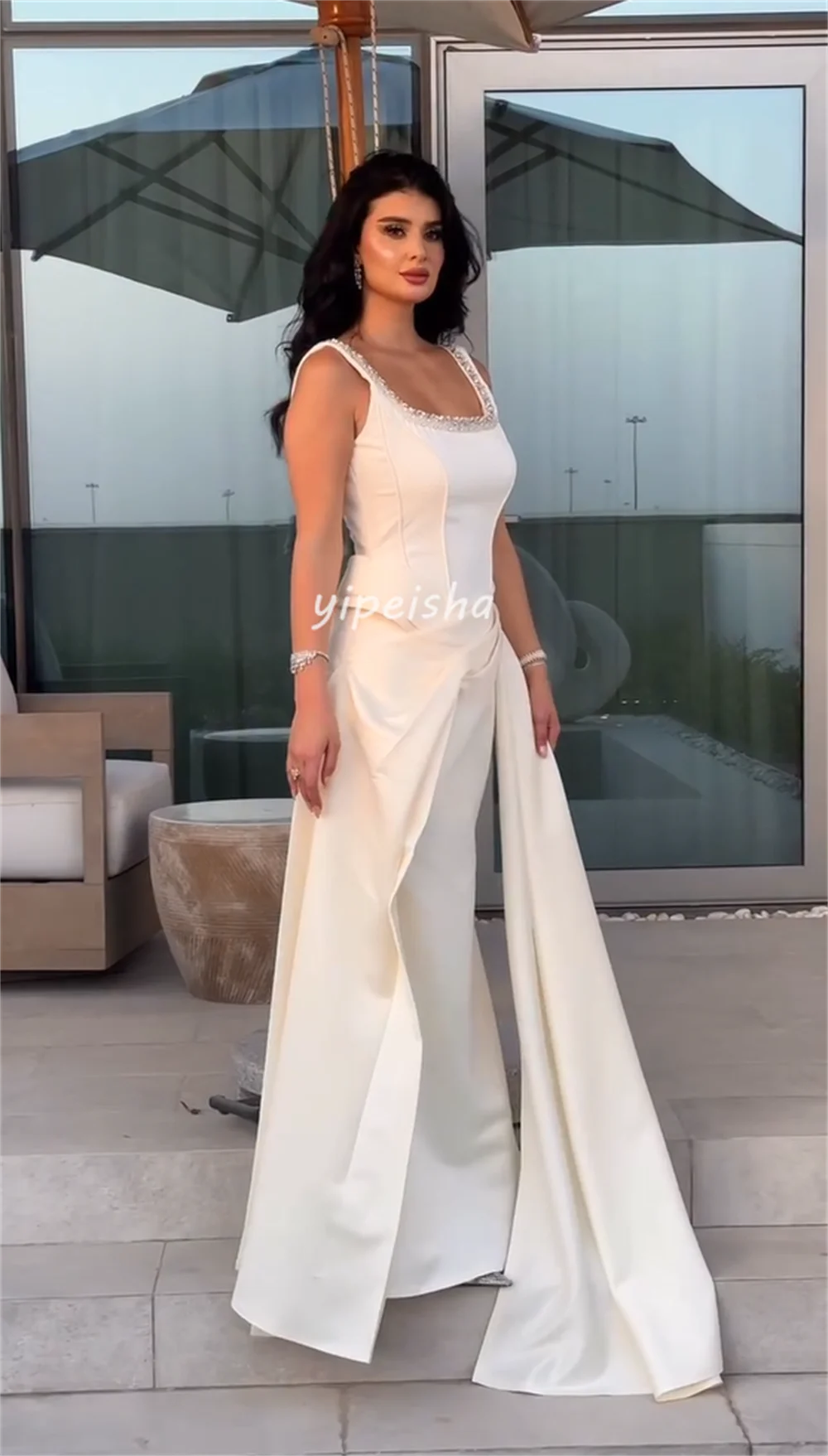 Personalizado requintado elegante plissado miçangas lantejoulas drapeado em linha reta pescoço quadrado vestidos longos sob medida vestidos de ocasião formal