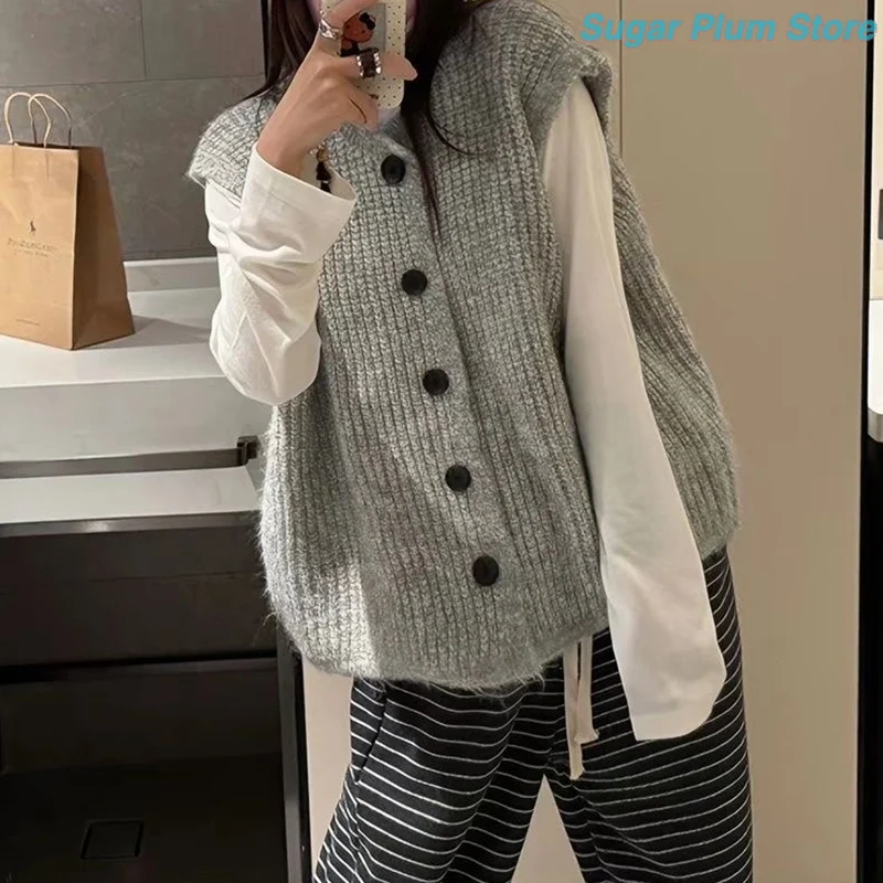 Japanese Minimalist Women's Autumn Clothes New Loose Lapel Knitted Sleeveless Buttons Soft and Warm Joker Campus Travel Vest.