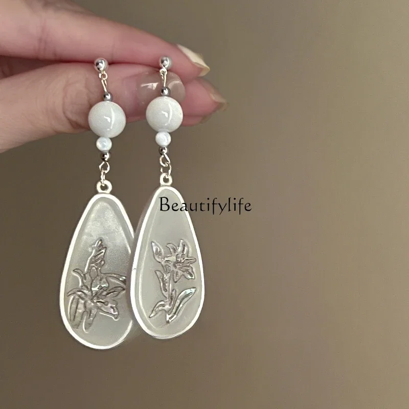 

Super Fairy Retro Water Drop Shell Flower Earrings Women's High-Grade Temperament New Chinese Style