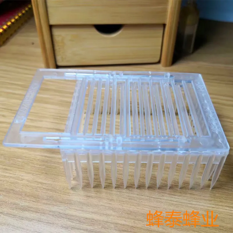 

10 pieces of plastic needle type spleen prisoner king cage Anti-bee queen escape Multi-function control king cage transparent ne