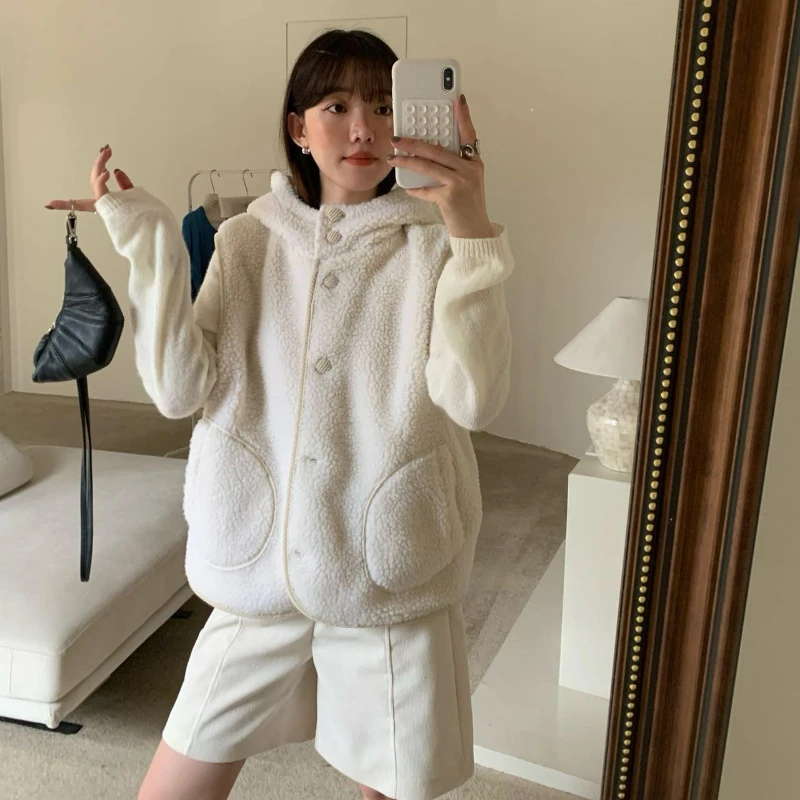 الأبيض مقنعين فو الفراء سترة دون أكمام الصلبة واحدة الصدر فروي سترة رقيق الدافئة سميكة فضفاضة أفخم معطف فو الضأن ملابس خارجية