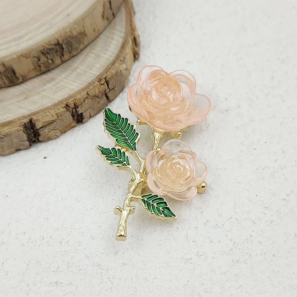 

New Rose Rhinestone Brooch Luxurious Suit Lapel Pin Men's and Women's Coat Badge Wedding Party Gift Waterproof Jewelry