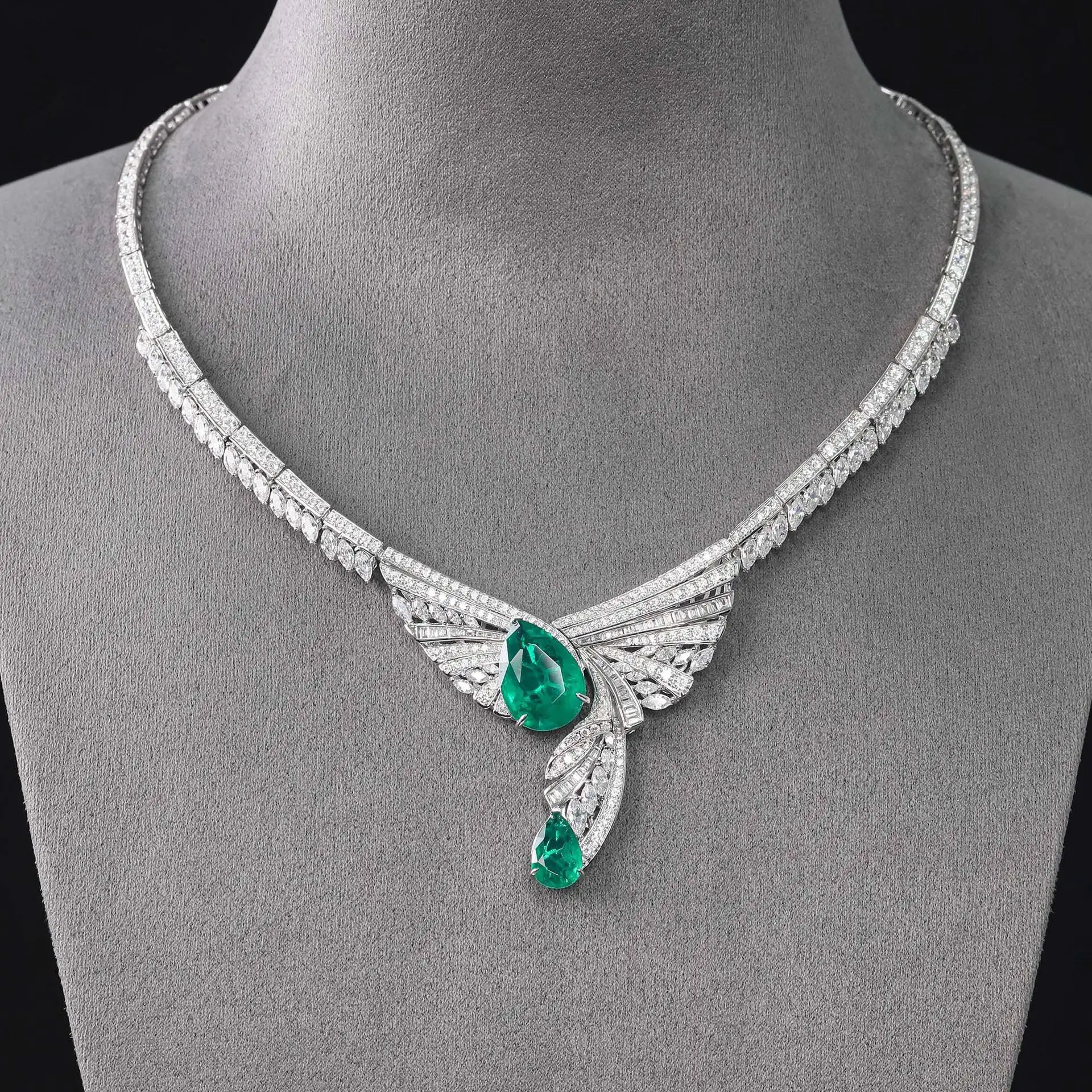 Vintage 925 Sterling Silver 13 CT Lab Sapphire Emerald High Carbon Diamond Gemstone Cocktail Pendant Necklace Fine Jewelry