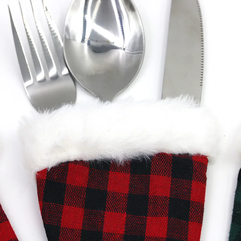 (2 Pieces/bag) 19cm Christmas Plaid Plush Knife Fork Decoration Christmas New Year Party Tableware Decoration Santa's Hat