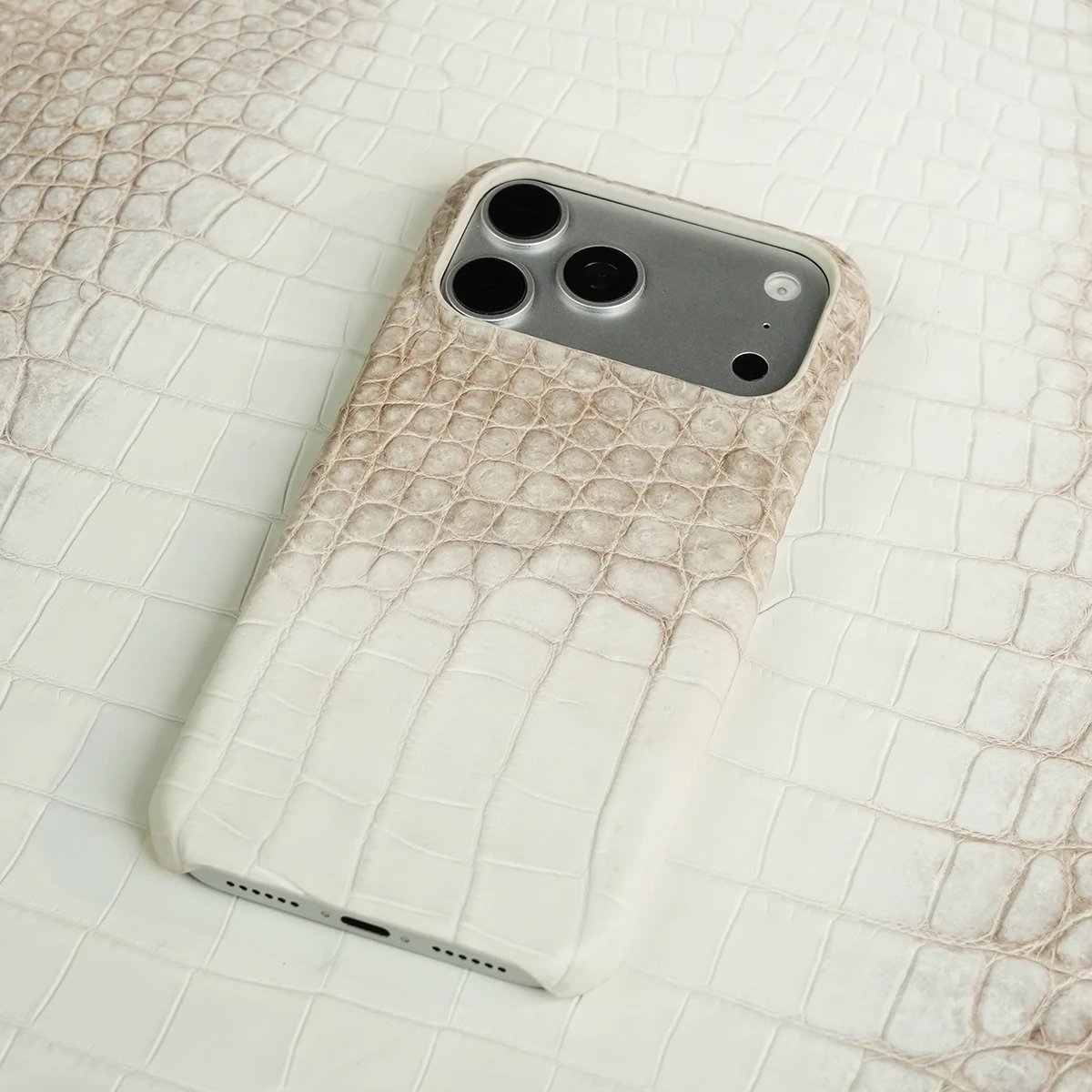 Luxury Genuine Leather for MagSafe Phone Case for iPhone 15 16 17  18 Pro Max 17Pro 18Pro 16Pro Magnetic Protection Back Cover